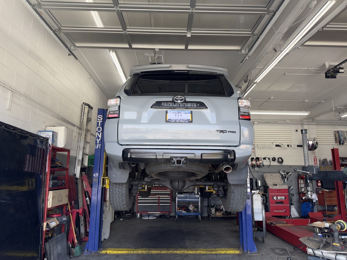 Inside David's Auto Service